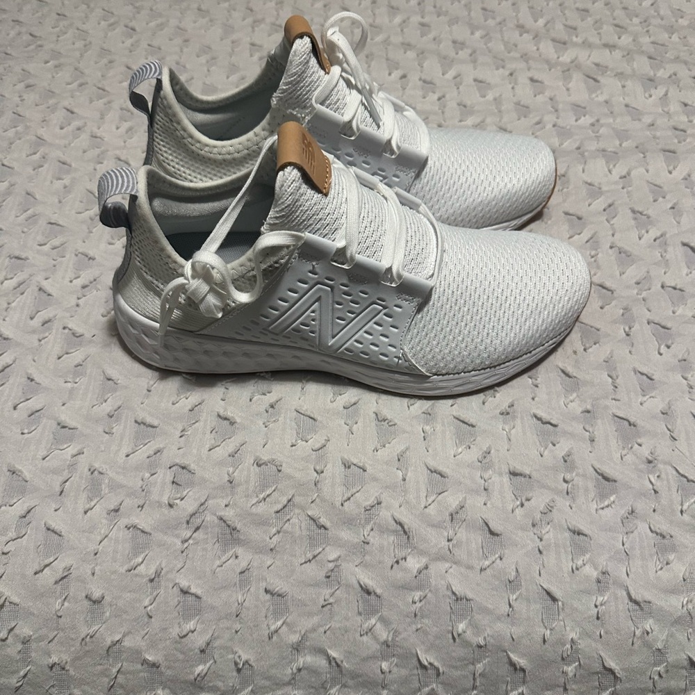 New Balance fresh foam Cruz Classic White Sneakers running never worn brand new